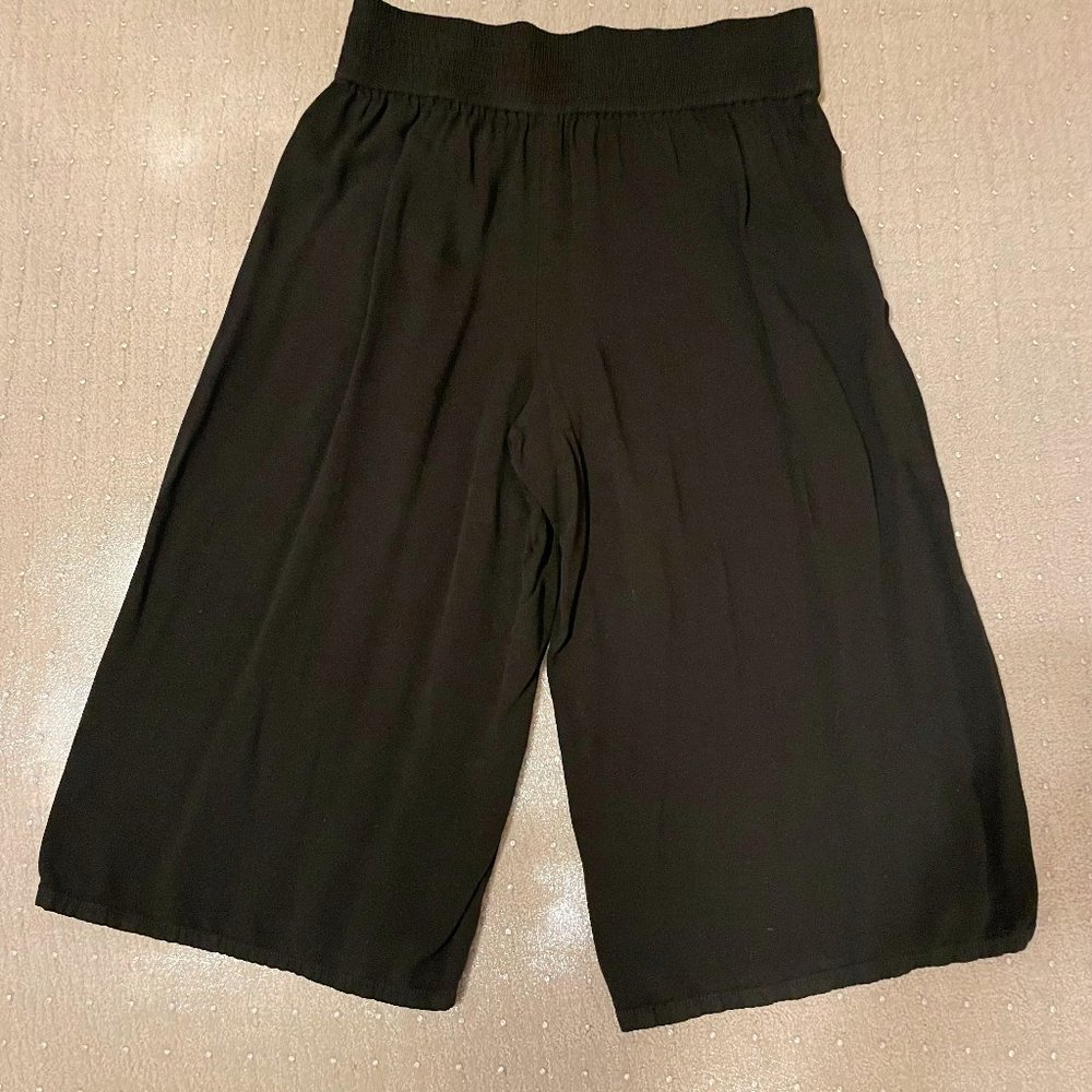 Black Ankle-Length Loose Fit Pants